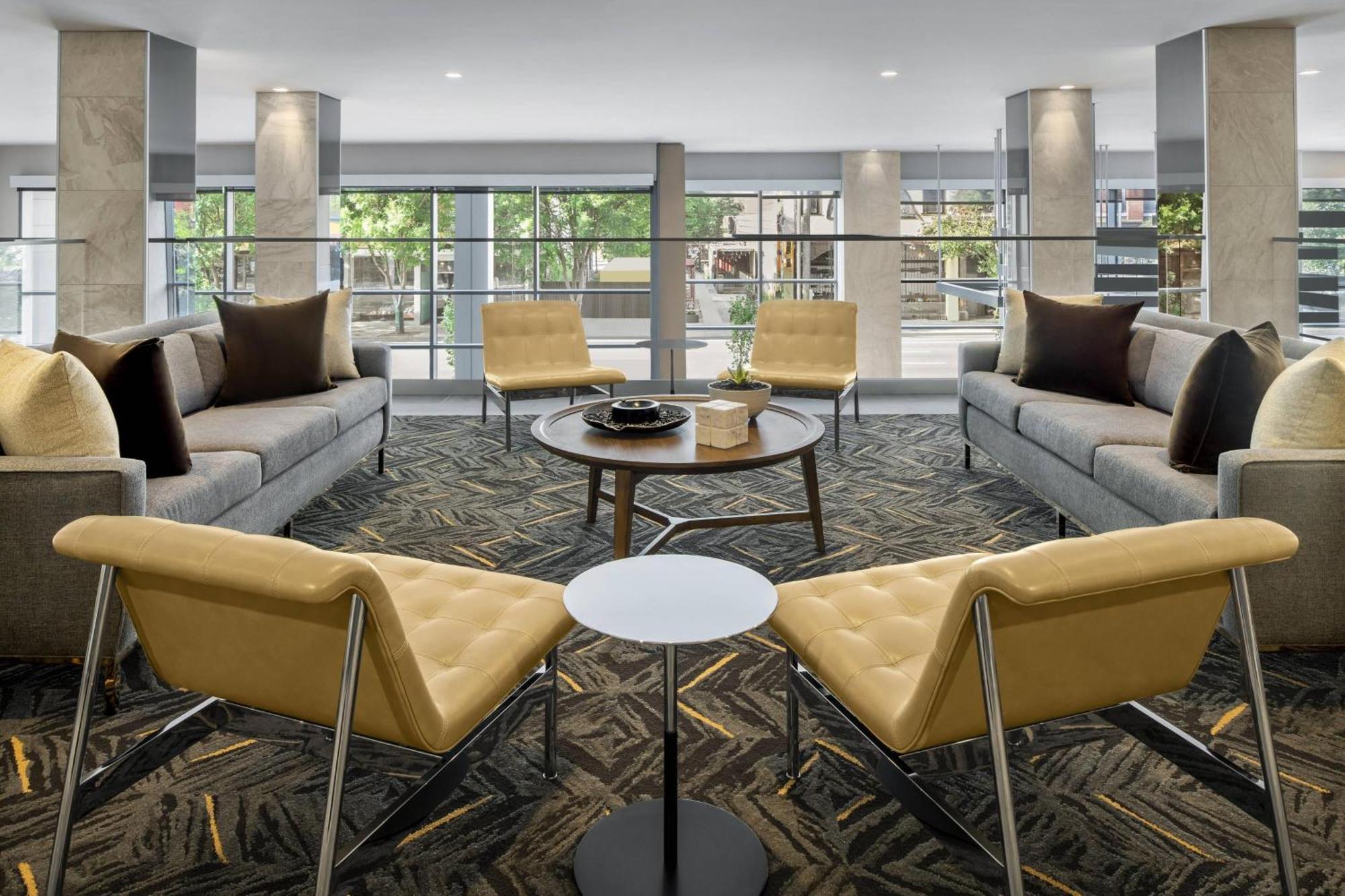 Ac Hotel By Marriott Louisville Downtown Bagian luar foto
